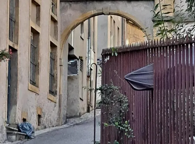 Halte Quelque Part Apartment *