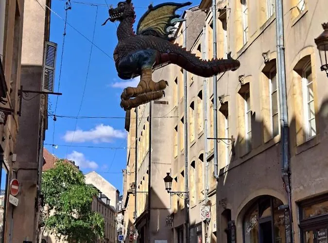 Halte Quelque Part Apartment